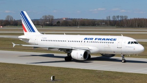 Photo of F-GKXN - Airbus A320-214 operated by Air France