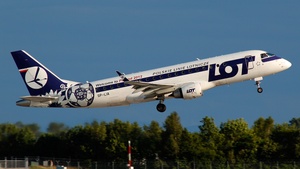 Photo of SP-LIA - Embraer ERJ-175STD operated by LOT Polish Airlines
