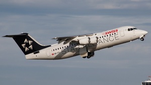 Photo of HB-IYV - British Aerospace Avro RJ100 operated by Swiss International Air Lines