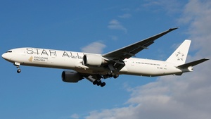 Photo of 9V-SWI - Boeing 777-312(ER) operated by Singapore Airlines