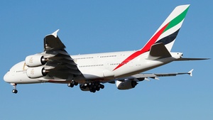 Photo of A6-EEE - Airbus A380-861 operated by Emirates