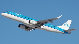 Photo of PH-EZT - Embraer ERJ-190STD operated by KLM Cityhopper