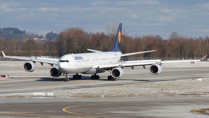 Photo of D-AIHT - Airbus A340-642 operated by Lufthansa