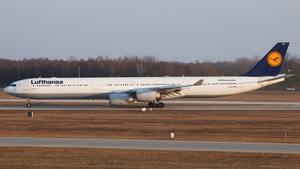 Photo of D-AIHW - Airbus A340-642 operated by Lufthansa