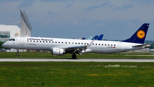 Photo of D-AEBM - Embraer ERJ-195LR operated by Lufthansa CityLine
