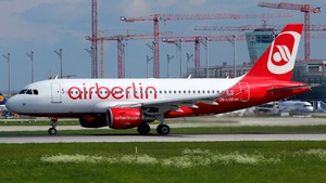 Photo of OE-LOE - Airbus A319-112 operated by Air Berlin (opb Niki)