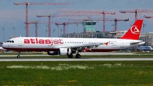 Photo of TC-ATB - Airbus A321-211 operated by Atlasjet