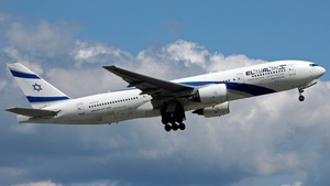 Photo of 4X-ECB - Boeing 777-258(ER) operated by El Al Israel Airlines