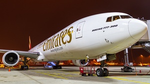 Photo of A6-EMT - Boeing 777-31H operated by Emirates