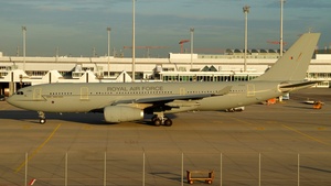 Photo of ZZ330 - Airbus A330-243(MRTT) Voyager KC.2 operated by Royal Air Force