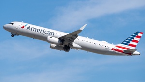 Photo of N110AN - Airbus A321-231 operated by American Airlines