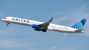 Photo of N75854 - Boeing 757-324 operated by United Airlines