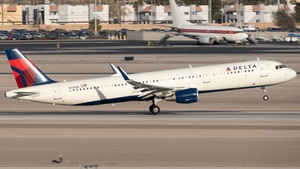 Photo of N331DN - Airbus A321-211 operated by Delta Air Lines