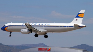Photo of D-AIDV - Airbus A321-231 operated by Lufthansa