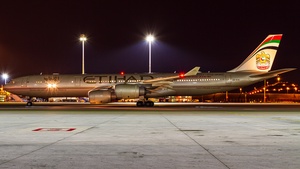 A6-EHC - Airbus A340-541