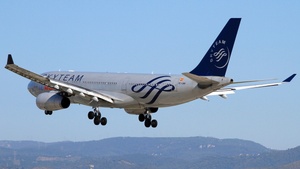 Photo of EC-LNH - Airbus A330-243 operated by Air Europa