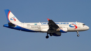 Photo of VQ-BDJ - Airbus A320-214 operated by Ural Airlines