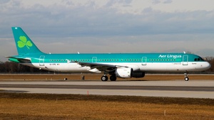 Photo of EI-CPE - Airbus A321-211 operated by Aer Lingus