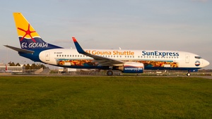 Photo of D-ASXP - Boeing 737-8HX operated by SunExpress Germany