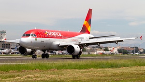 Photo of PR-ONJ - Airbus A319-115 operated by Avianca Brasil