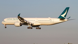 Photo of B-LXL - Airbus A350-1041 operated by Cathay Pacific Airways