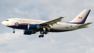 Photo of 15001 - Airbus CC-150 Polaris operated by Royal Canadian Air Force