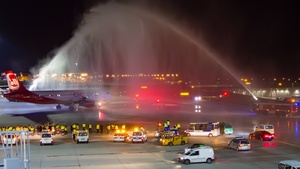 Photo of D-ABNW - Airbus A320-214 operated by Air Berlin