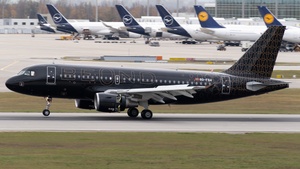 Photo of 8Q-FBA - Airbus A319-111 operated by beOnd