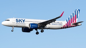 Photo of SX-NIG - Airbus A320-251N operated by Sky Express