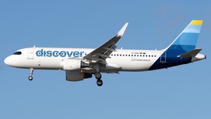 Photo of D-AIWB - Airbus A320-214 operated by Discover Airlines