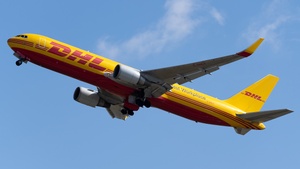 Photo of G-DHLE - Boeing 767-3JHF(ER) operated by DHL Air