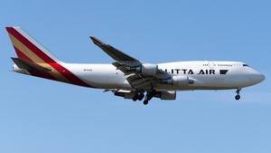 Photo of N744CK - Boeing 747-446(BCF) operated by Kalitta Air