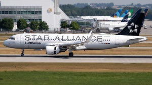 Photo of D-AIZN - Airbus A320-214 operated by Lufthansa
