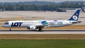Photo of SP-LNC - Embraer ERJ-195LR operated by LOT Polish Airlines