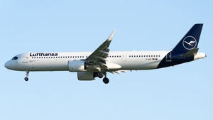Photo of D-AIEL - Airbus A321-271NX operated by Lufthansa