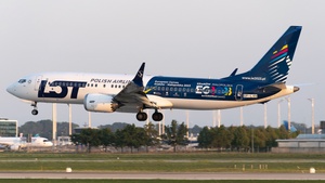 Photo of SP-LVH - Boeing 737 MAX 8 operated by LOT Polish Airlines