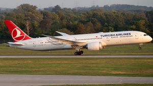 Photo of TC-LLS - Boeing 787-9 Dreamliner operated by Turkish Airlines