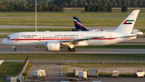 Photo of A6-PFC - Boeing 787-8 Dreamliner operated by United Arab Emirates Presidential Flight
