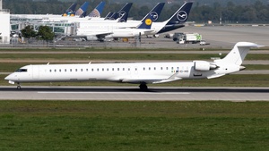 Photo of EI-HID - Bombardier CRJ-1000EL operated by CityJet