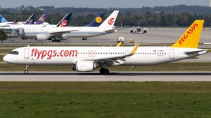 Photo of TC-RBZ - Airbus A321-251NX operated by Pegasus Airlines