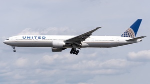 Photo of N2639U - Boeing 777-322(ER) operated by United Airlines