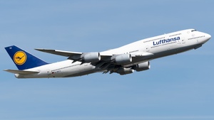 Photo of D-ABYU - Boeing 747-830 operated by Lufthansa