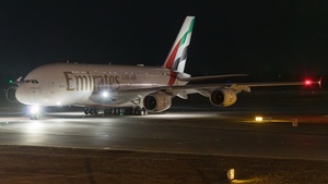 Photo of A6-EOE - Airbus A380-861 operated by Emirates