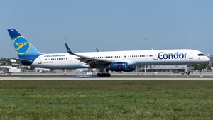 Photo of D-ABOB - Boeing 757-330 operated by Condor