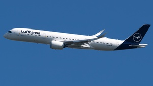 Photo of D-AIVB - Airbus A350-941 operated by Lufthansa