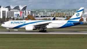 Photo of 4X-ECD - Boeing 777-258(ER) operated by El Al Israel Airlines