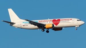 Photo of 9H-MPW - Boeing 737-484 operated by Air Horizont