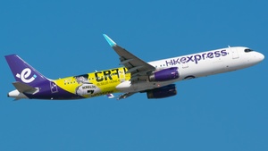 Photo of B-LEE - Airbus A321-231 operated by Hong Kong Express