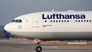 Photo of D-AIHF - Airbus A340-642 operated by Lufthansa