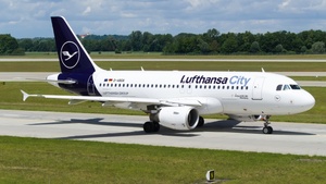 Photo of D-ABGK - Airbus A319-112 operated by Lufthansa City Airlines